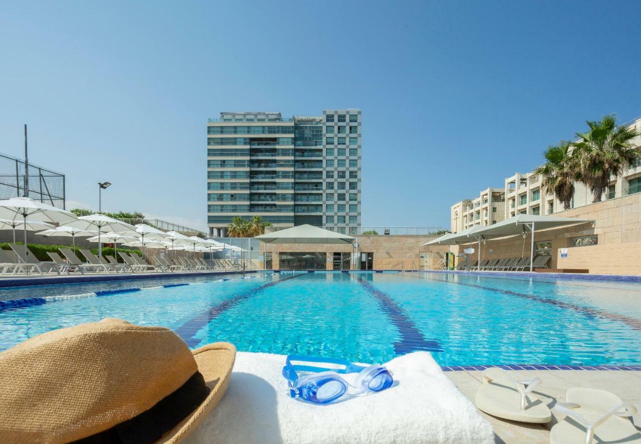 Aparthotel Okeanos On The Beach Herzelia Facilidades foto